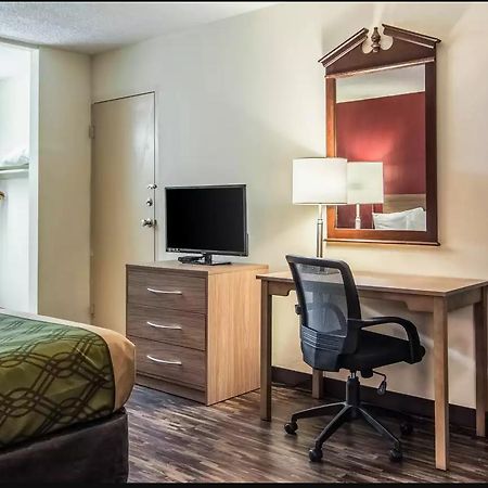 Econo Lodge Fort Payne Bagian luar foto