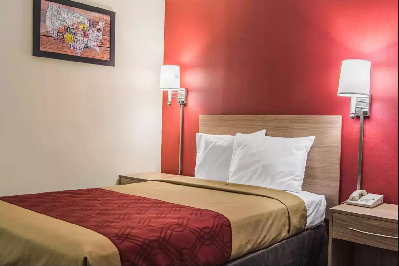 Econo Lodge Fort Payne Bagian luar foto