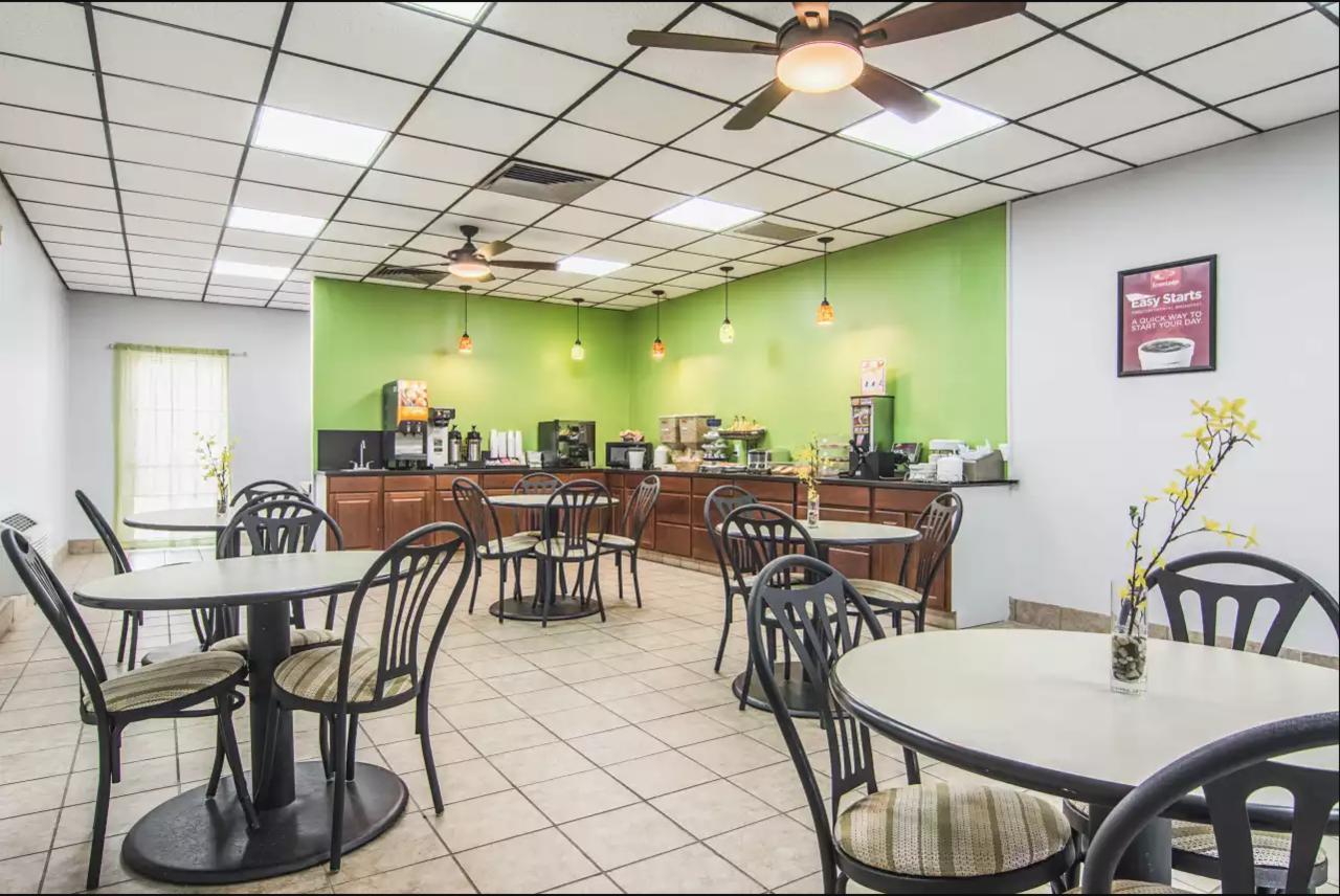 Econo Lodge Fort Payne Bagian luar foto