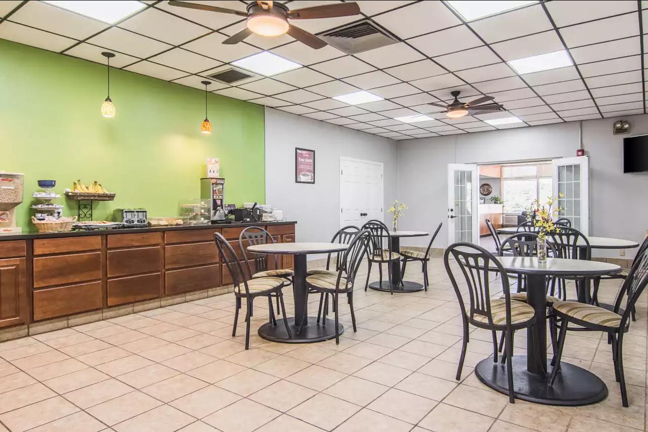 Econo Lodge Fort Payne Bagian luar foto